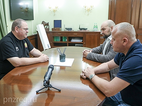 В Пензе состоялась встреча Олега Мельниченко и Антона Демидова