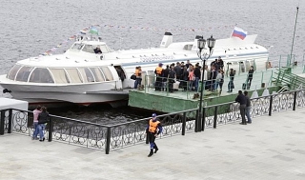 Летняя навигация на Ямале: в приоритете комфорт пассажиров и северный завоз