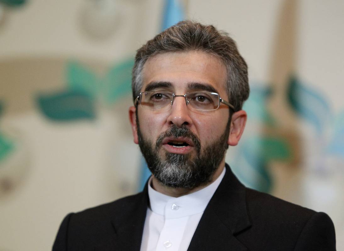 Новый исполняющий обязанности главы МИД Ирана провел первый разговор с Лавровым