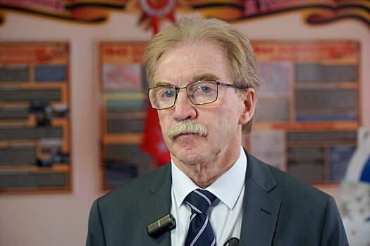 Глава наукограда Кольцово поздравил матерей стихом собственного сочинения