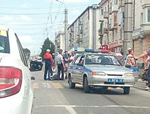 В Кузбассе сидевший в полицейской машине нетрезвый задержанный спровоцировал ДТП