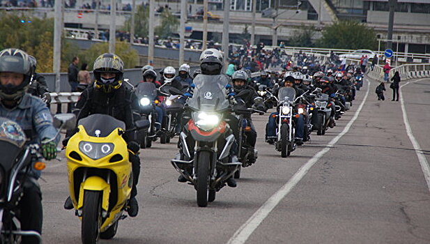 Более 400 мотоциклистов из Донбасса закрыли сезон в ЛНР