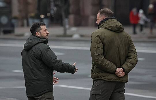 На Западе описали отношения Зеленского и Ермака фразой «спят рядом»