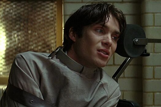 Роберт Дауни-младший хотел сыграть Пугало в «Бэтмене: Начало» — его обошел Киллиан Мерфи