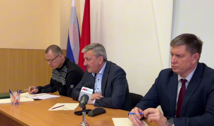 Владимир Марченко провел совещание по ликвидации последствий коммунальной аварии