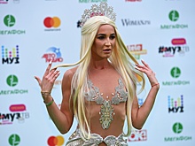 Телеведущий Воля пошутил о пении Бузовой