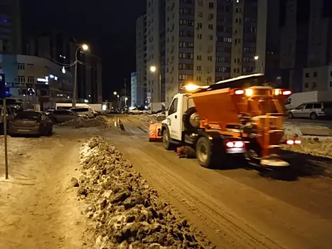 В ночь на 3 января на уборку Самары выйдут 163 машины и 132 человека