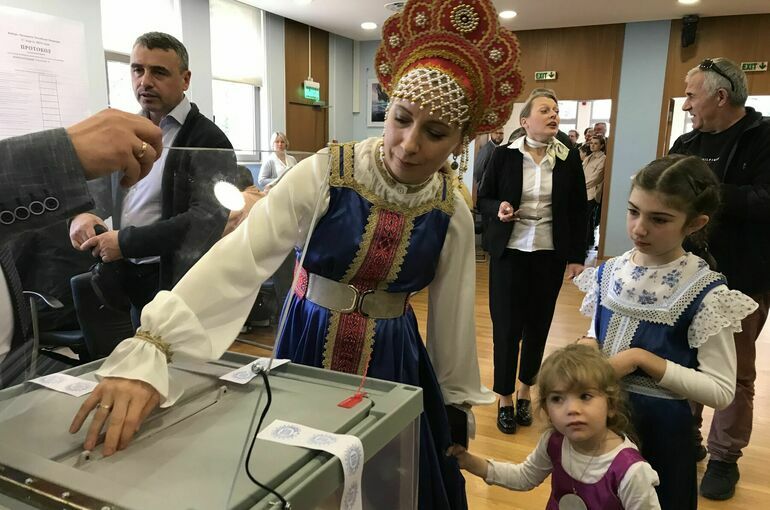 Иванов: порядка 250 тысяч человек проголосовали за рубежом на выборах президента