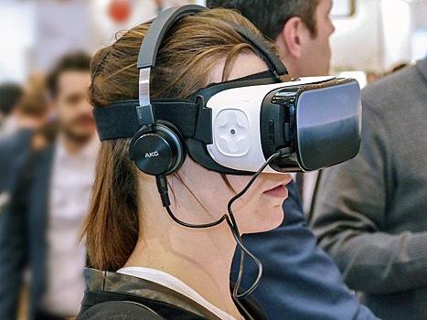Первый спектакль в России с использованием виртуальной реальности показали в Тюмени