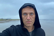 Навальный* рассказал, как перед уходом из жизни слушал песню SHAMAN «Я русский»