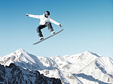 "Думают, что бессмертные": сноубордист разозлил россиян опасным спуском с горы
