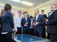 Собянин рассказал о планах оснащения московских школ IT-инфраструктурой
