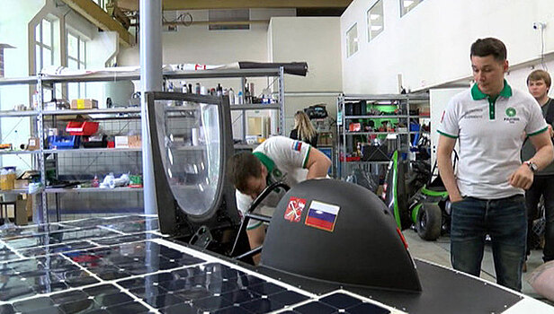 В России испытывают первый солнцемобиль