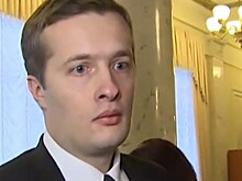 Видео: на сына Порошенко у Рады напали «евробляхеры»