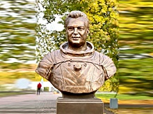 Памятник космонавту Георгию Гречко появился рядом с Нижегородским планетарием