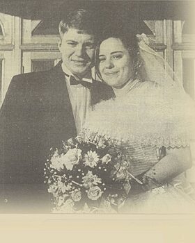 Сергей Ерёмин поделился архивными снимками со своей свадьбы