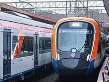 Подросток-зацепер погиб от удара током во время поездки на крыше поезда в Москве