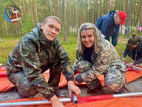 Шесть ноябрьских семей активно проводят уикэнд вблизи озера Ханто. ФОТО