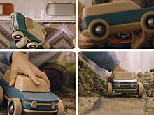 Rivian выпустил деревянный набор с копиями своих машин