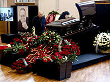 В Москве началось прощание с главой Чеховского фестиваля Шадриным