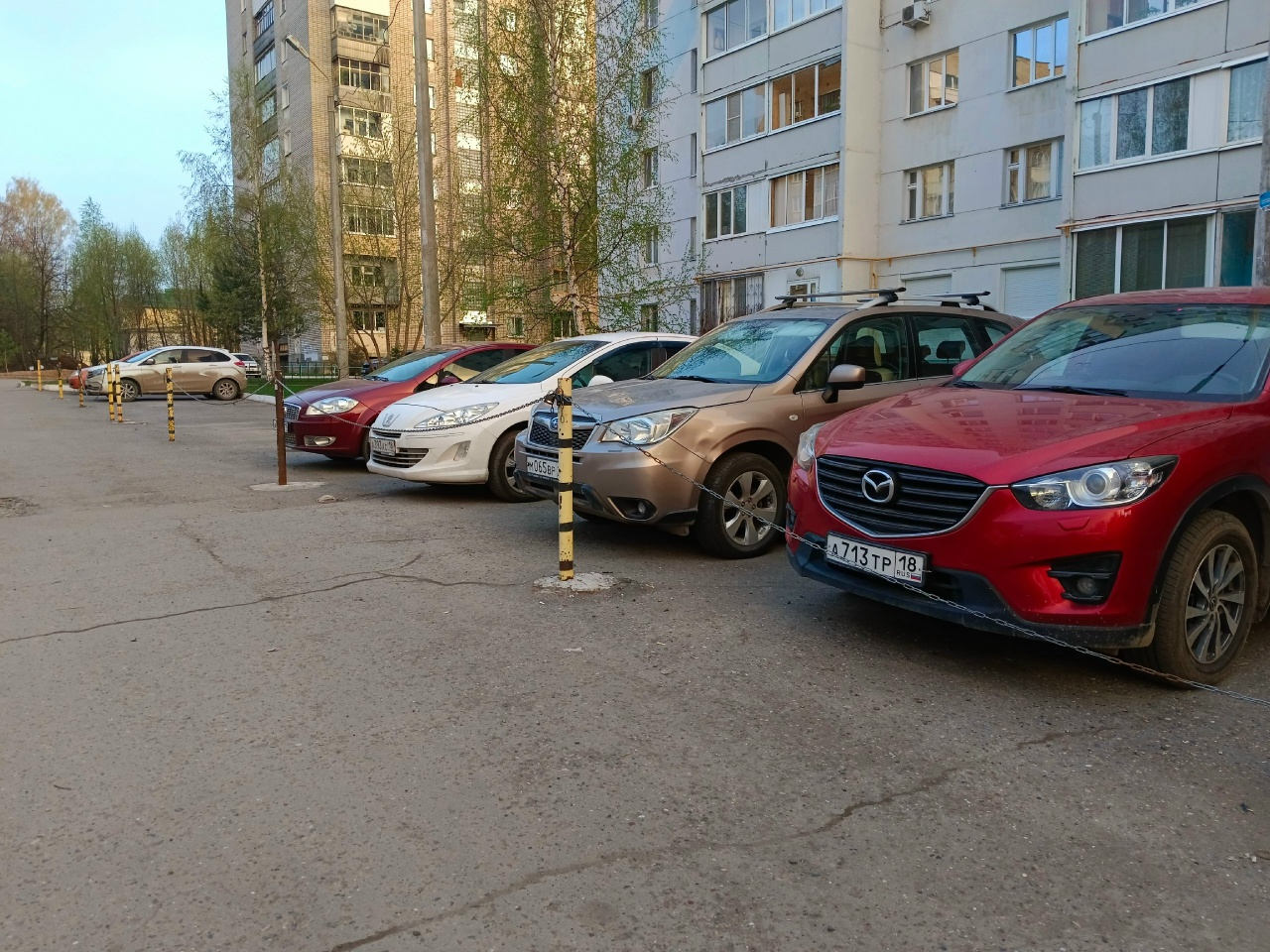 Три ижевских школьника обворовали машины на Воткинском шоссе