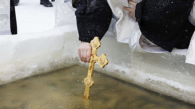 В Салехарде началась подготовка к Крещению