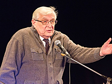 Басилашвили не сдержался после вопроса о пенсии