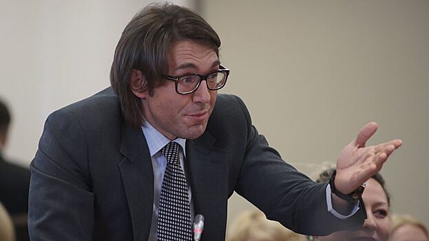 Андрей Малахов вышел в свет с 4-летним сыном