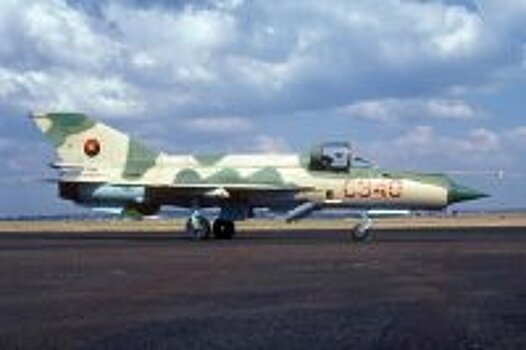 Грузовой Ил-76Т доставил в Анголу истребитель МиГ-21бис