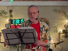 Британец побил мировой рекорд по непрерывному исполнению рождественских песен