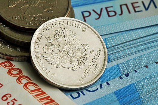 В бюджете Тюменской области за 2024 год на поддержку семей было заложено 27 млрд рублей