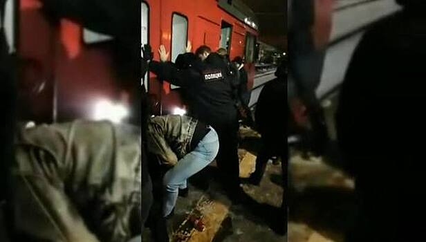 В Подмосковье поезд насмерть сбил двух мужчин