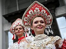 В Госдуме высказались о внедрении кокошника в школьную форму