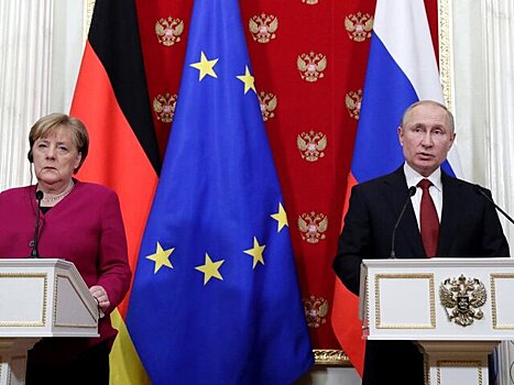 Путин и Меркель заявили о важности сохранения исторической памяти о войне