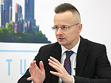 Сийярто: Венгрия не ждет препятствий Запада строительству АЭС "Пакш-2"