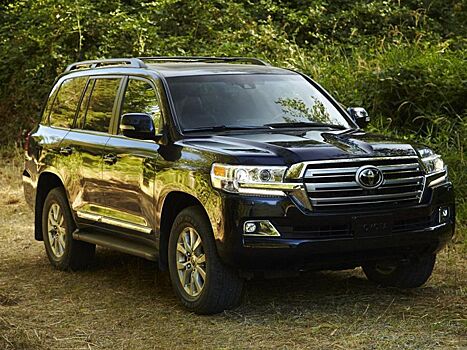 Toyota объявила российские цены на обновленный Land Cruiser 200