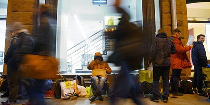 ФБР подшутила над стоящими в очереди за iPhone