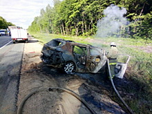 Трое взрослых и ребенок получили травмы в лобовой аварии