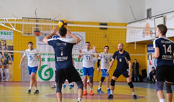 В Волгограде прошел межрегиональный турнир мужских волейбольных команд