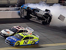 NASCAR: Денни Хэмлин побеждает в гонке Дайтона-500