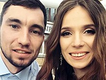 Жена Логинова поздравила биатлониста по-украински